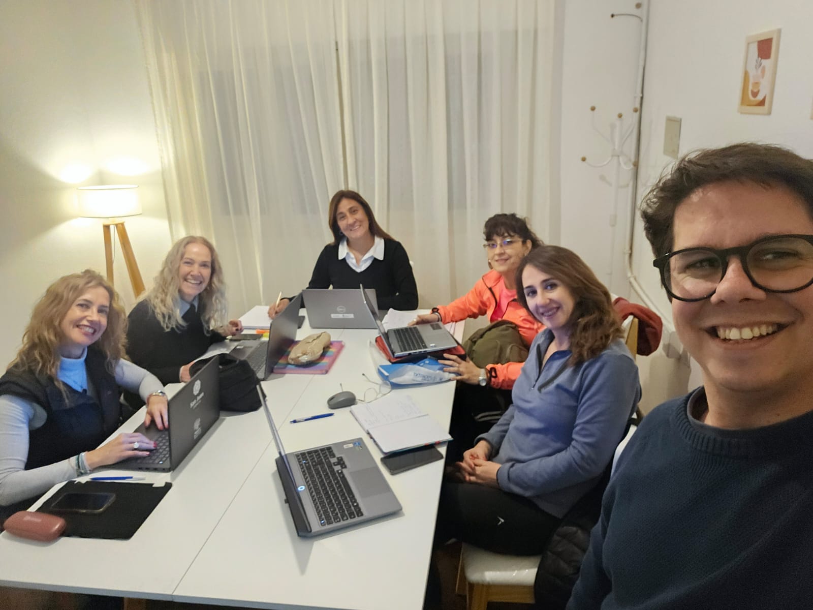 Logos Educación en acción